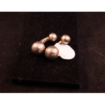 cufflinks