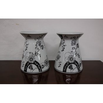 Pair of black and white flared shape vases. Measures 25H x 20W in cm. Price includes nationwide delivery
