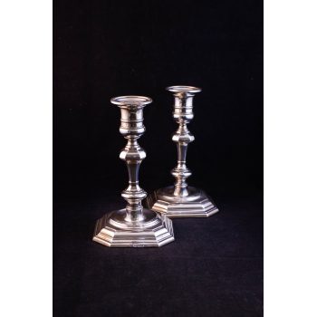 Pair of silver candlesticks, stamped London 1910. Measure 18h in cm. Price includes nationwide delivery
