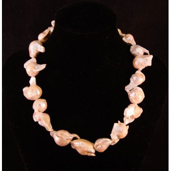 pearl necklace